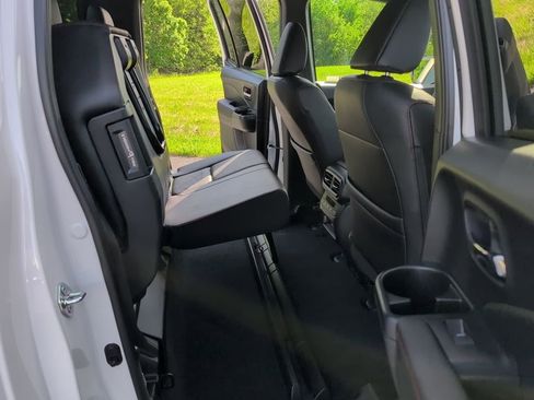 Used 2025 Honda Ridgeline Black Edition image 44