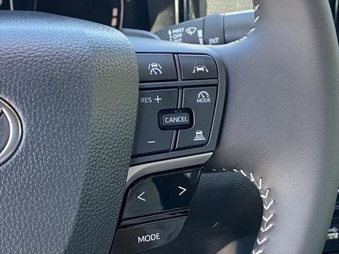 Certified 2026 Toyota Camry SE FWD image 28