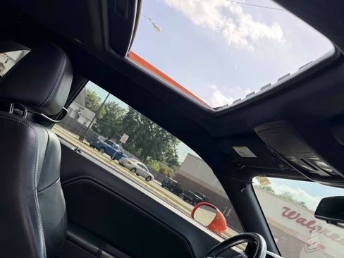 Used 2012 Dodge Challenger SXT Plus RWD image 19