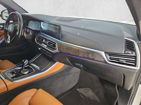 Used 2022 BMW X5 sDrive40i w/ Premium Package image 23