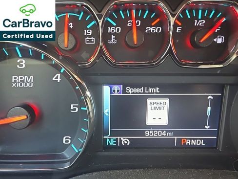 Used 2018 GMC Yukon XL SLT w/ HD Trailering Package AWD/4WD image 15