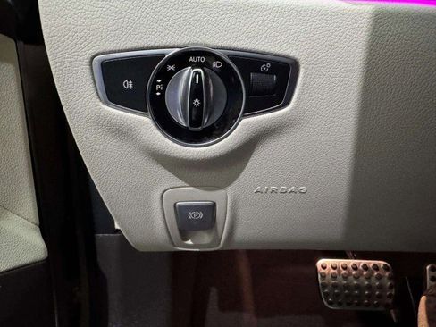 Used 2018 Mercedes-Benz E 400 Coupe image 25