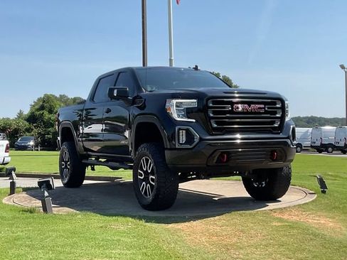 Used 2022 GMC Sierra 1500 AT4 AWD/4WD image 9