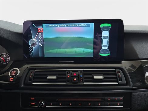 Used 2013 BMW M5 image 24