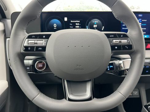 New 2025 Hyundai Ioniq 5 SE image 24