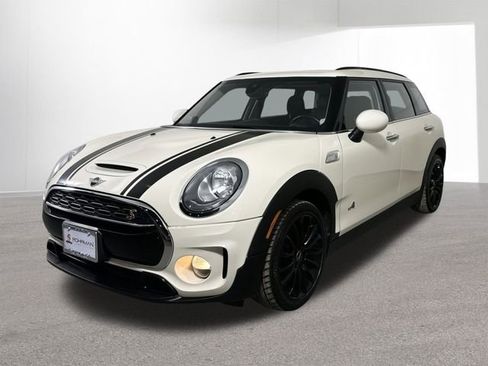 Used 2019 MINI Cooper Clubman S image 1