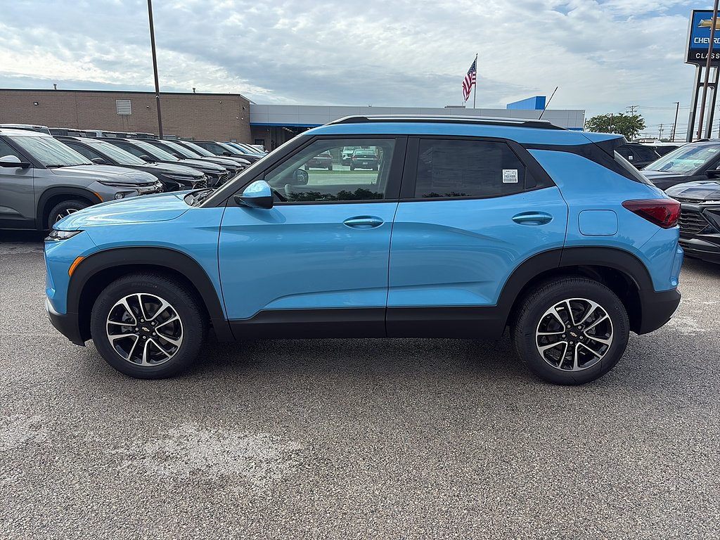 New 2026 Chevrolet TrailBlazer LT w/ Convenience Package FWD image 2