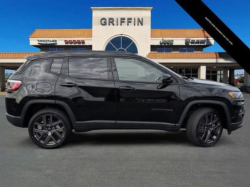 New 2026 Jeep Compass Limited image 3