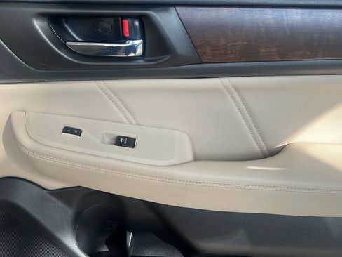 Used 2018 Subaru Outback 2.5i Limited AWD/4WD image 28