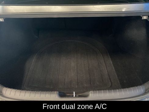 Used 2025 Hyundai Elantra SEL FWD image 7