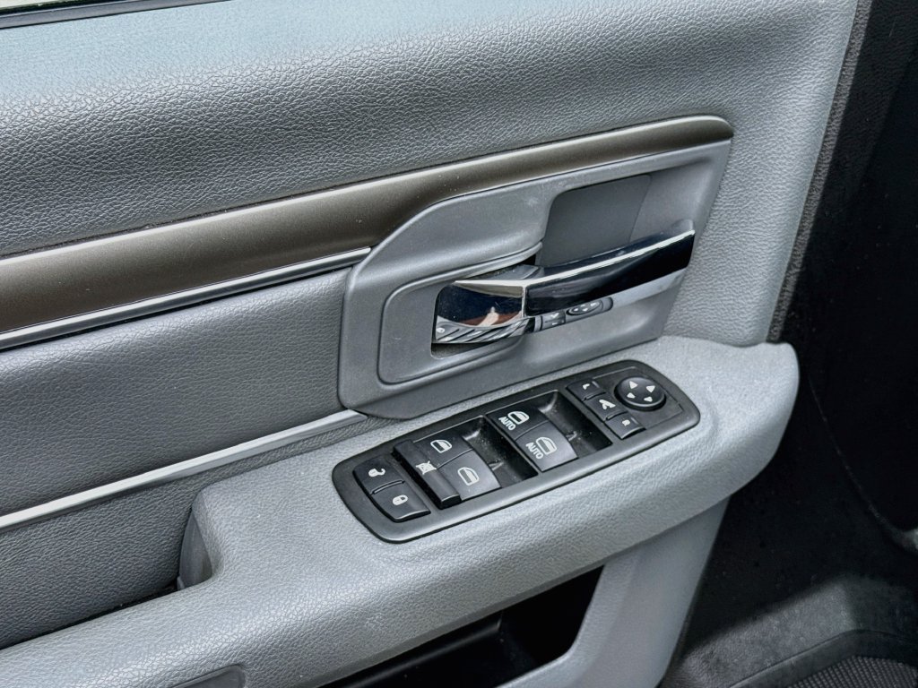 Used 2013 RAM 1500 Big Horn AWD/4WD image 19