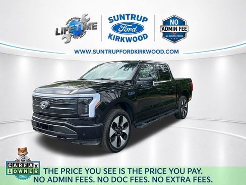 Used 2025 Ford F150 Lightning Platinum AWD/4WD image 1