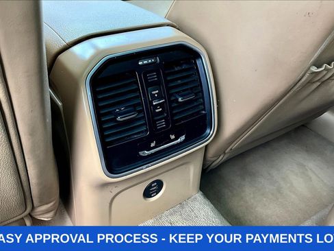 Used 2017 Porsche Macan AWD/4WD image 12