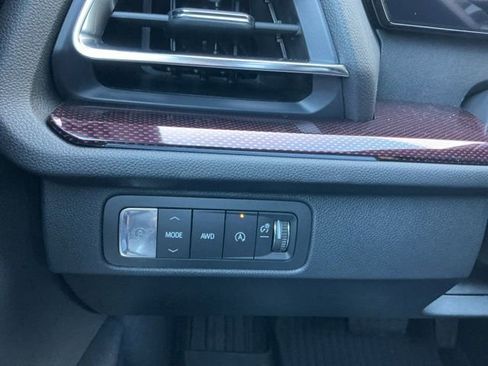 New 2026 Chevrolet Traverse Z71 w/ Enhanced Driving Package AWD/4WD image 10