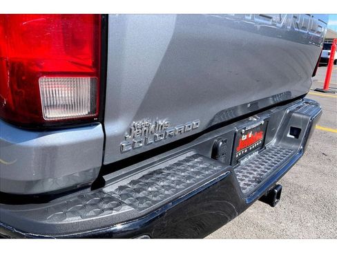 Used 2023 Chevrolet Colorado Trail Boss w/ Advanced Trailering Package image 9