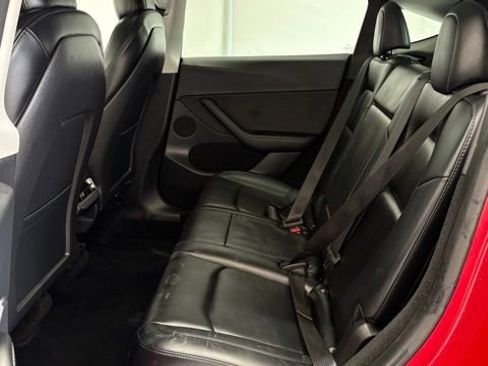 Used 2023 Tesla Model Y Performance image 18