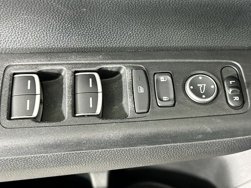 Used 2025 Honda CR-V EX-L image 15