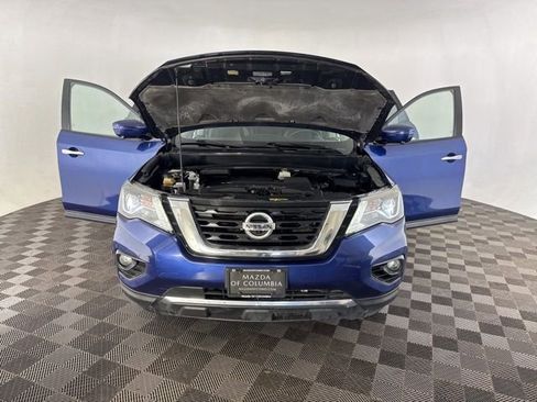 Used 2020 Nissan Pathfinder SL AWD/4WD image 11