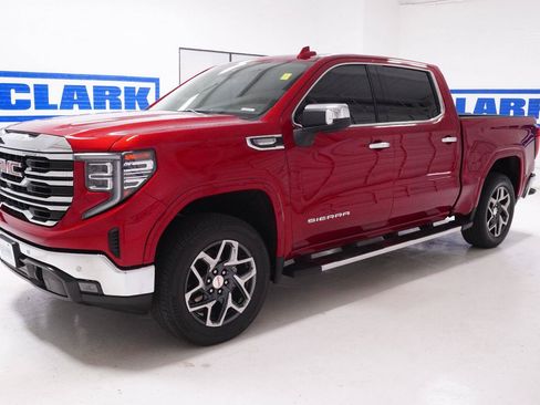 Used 2025 GMC Sierra 1500 SLT RWD image 34