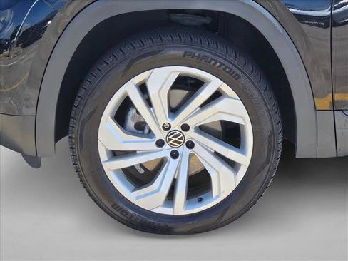 Used 2021 Volkswagen Atlas Cross Sport SEL FWD image 15