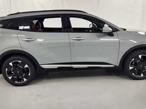 New 2026 Kia Sportage SX AWD/4WD image 2