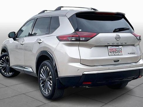 Certified 2025 Nissan Rogue Platinum w/ Platinum Premium Package image 12