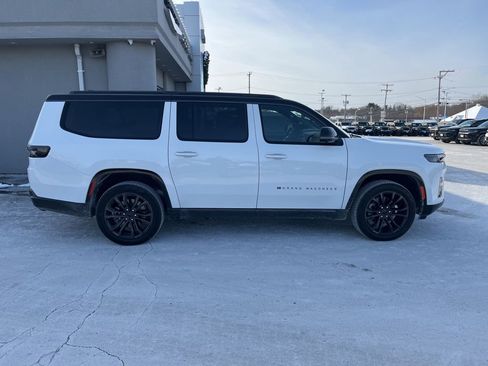 New 2026 Jeep Grand Wagoneer L Summit image 8