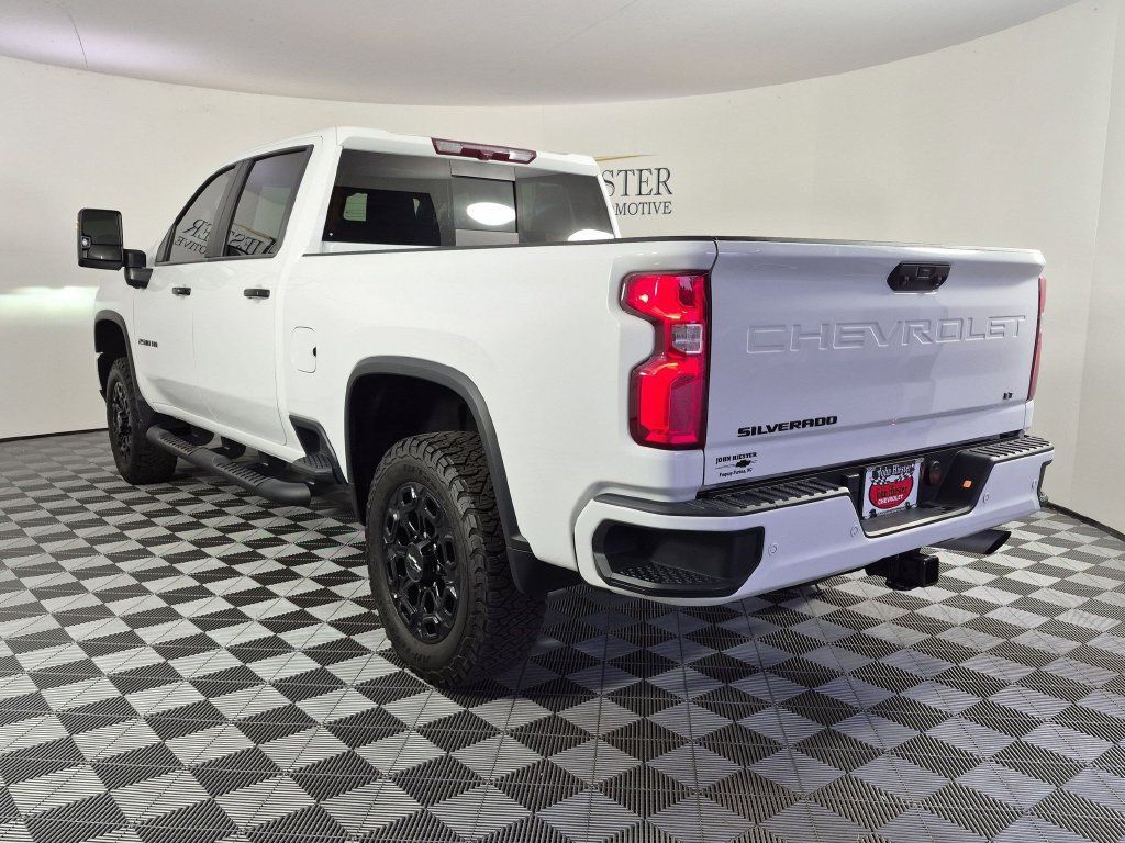 Used 2024 Chevrolet Silverado 2500 LT w/ Z71 Sport Edition AWD/4WD image 6
