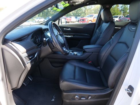 Certified 2023 Cadillac XT4 Sport image 12