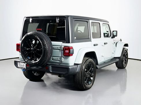 Used 2023 Jeep Wrangler Unlimited Sahara w/ Cold Weather Group AWD/4WD image 7