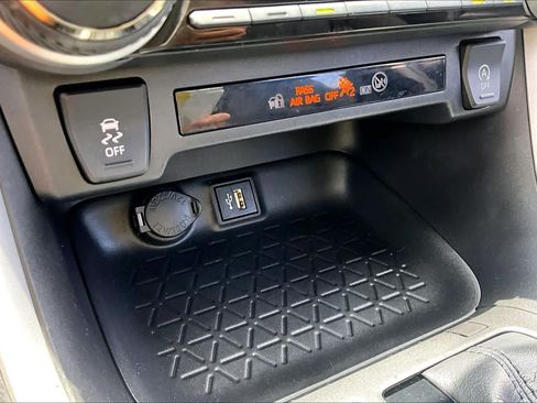 Used 2023 Toyota RAV4 XLE FWD image 31
