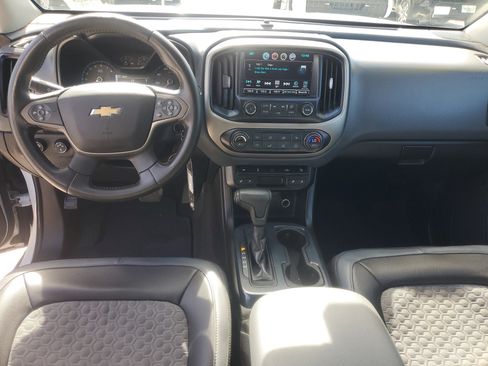 Used 2016 Chevrolet Colorado Z71 image 9