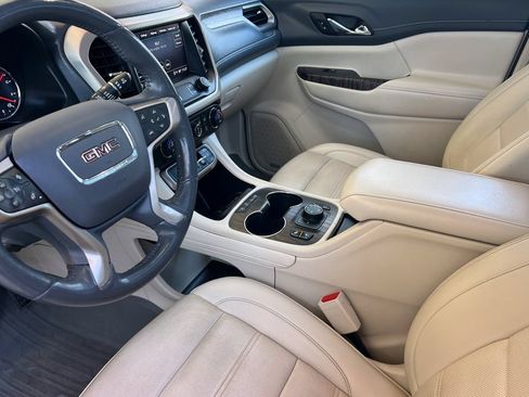 Used 2022 GMC Acadia Denali w/ Denali Ultimate Package AWD/4WD image 12