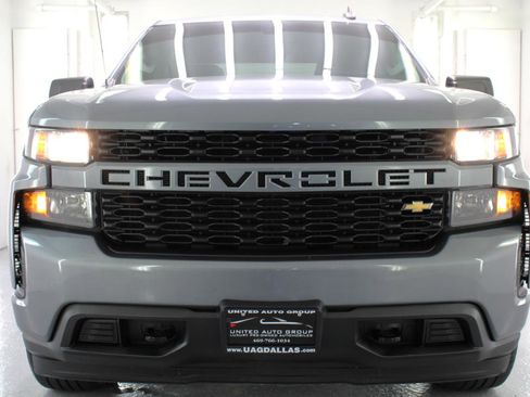 Used 2020 Chevrolet Silverado 1500 Custom w/ Custom Value Package image 26