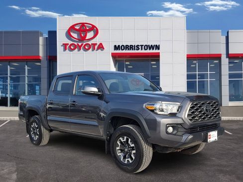 Certified 2021 Toyota Tacoma TRD Off-Road image 1