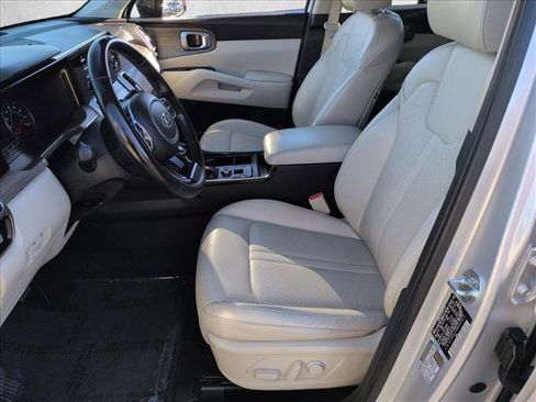 Used 2021 Kia Sorento EX image 16