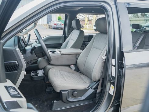 Used 2018 Ford F150 XLT image 7