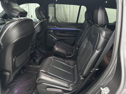 Used 2021 Jeep Grand Cherokee L Overland w/ Luxury Tech Group IV image 25