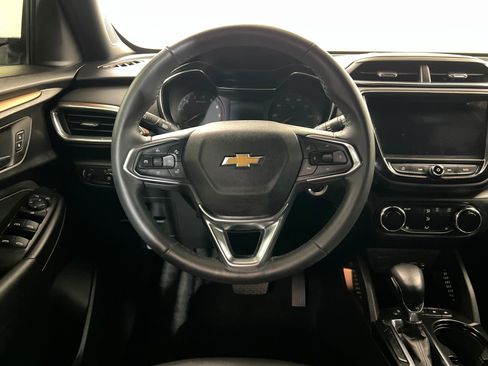 Used 2023 Chevrolet TrailBlazer ACTIV w/ Convenience Package FWD image 13