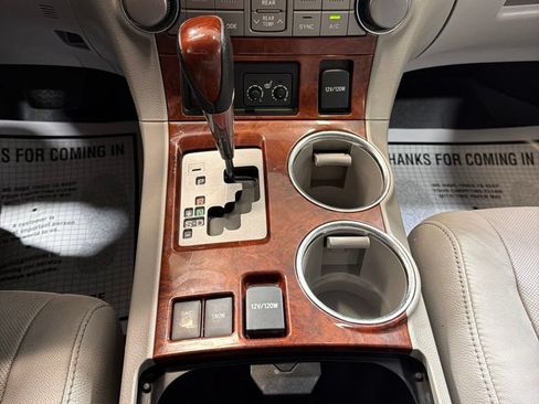 Used 2013 Toyota Highlander Limited AWD/4WD image 33