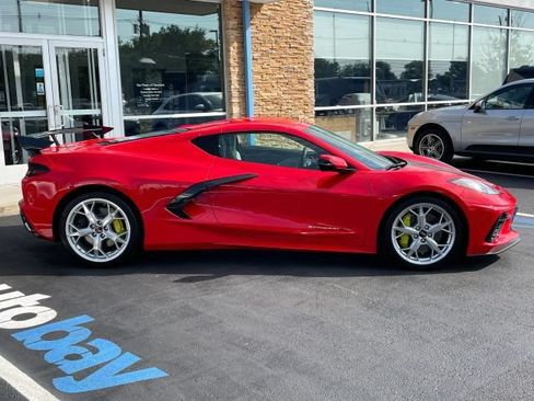Used 2022 Chevrolet Corvette Stingray Preferred Cpe w/ Z51 Performance Package RWD image 23