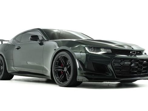 Used 2020 Chevrolet Camaro ZL1 image 6
