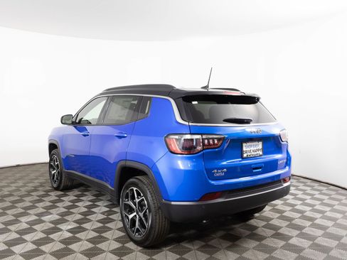 New 2026 Jeep Compass Limited image 11