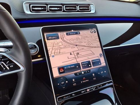 Certified 2022 Mercedes-Benz S 500 4MATIC image 5