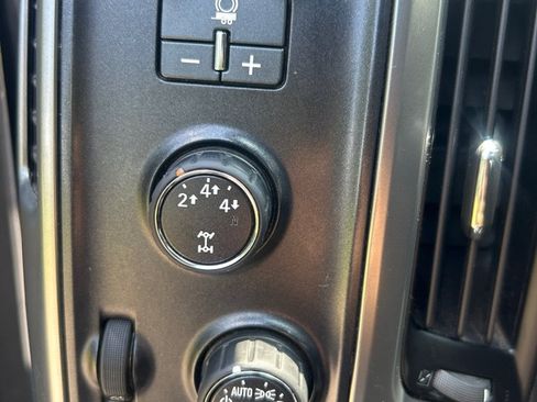 Used 2015 Chevrolet Silverado 2500 LT AWD/4WD image 16