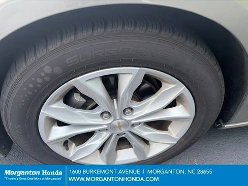 Used 2025 Chevrolet Malibu LT FWD image 11