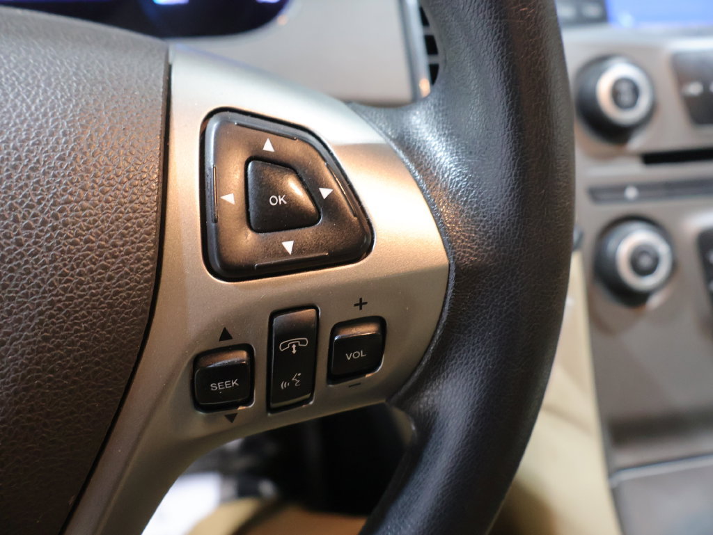 Used 2019 Ford Taurus SE FWD image 34