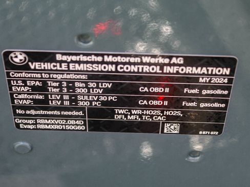 Used 2024 BMW 530i w/ Premium Package image 28