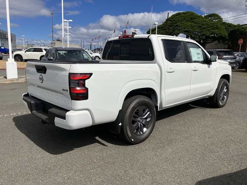 New 2025 Nissan Frontier SV w/ SV Convenience Package image 3