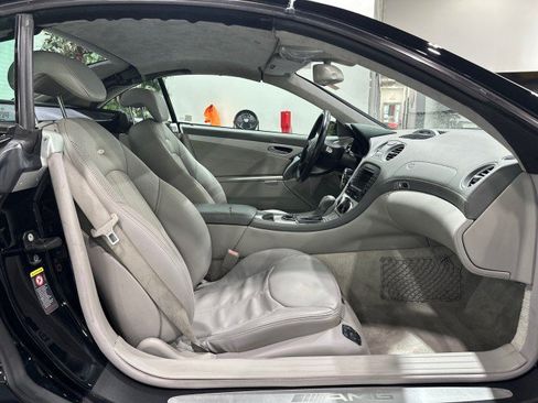 Used 2005 Mercedes-Benz SL 55 AMG image 37